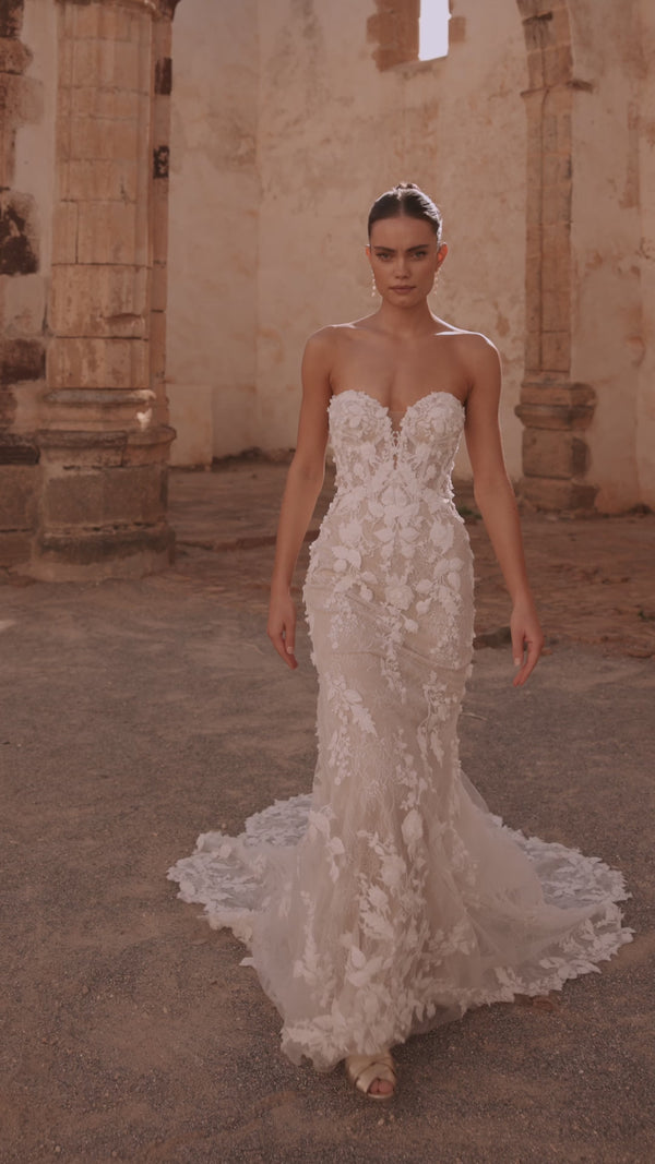 Suknia ślubna Sarifa