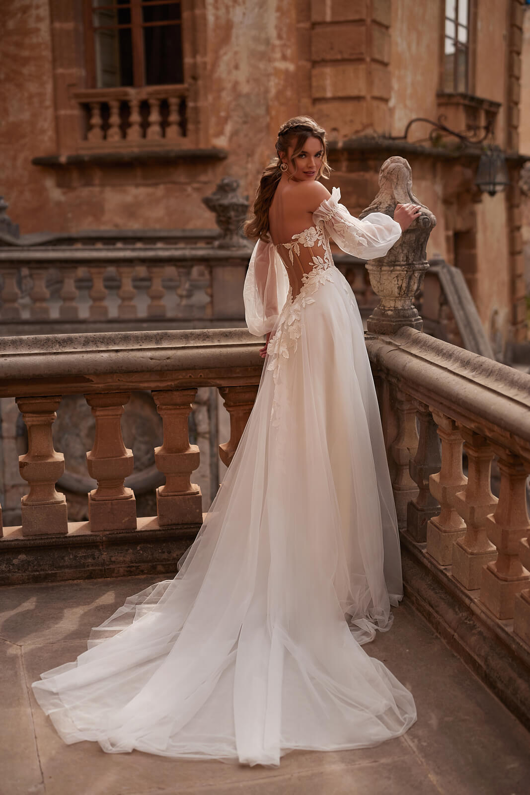 Wedding dress Hermiona – A-line wedding dress with long sleeves, DAMA Couture.