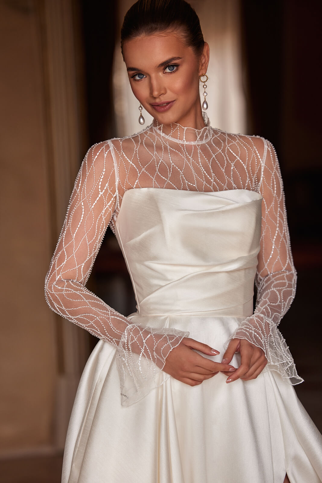 Wedding dress Madelaine – A-line wedding dress in satin, DAMA Couture.