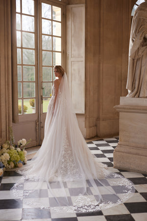 Solene veil - soft tulle veil, worn with the Solene wedding dress.