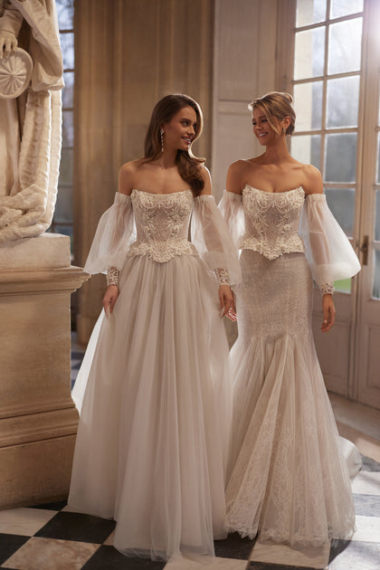 Tara corset + Tilda A-line skirt from the Something Blue 2027 collection – a structured Tara corset with off-the-shoulder sleeves and the Tilda A-line skirt.