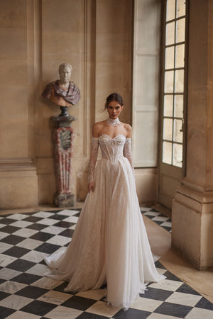 Blanche choker – handcrafted lace choker worn with the Blanche wedding dress.