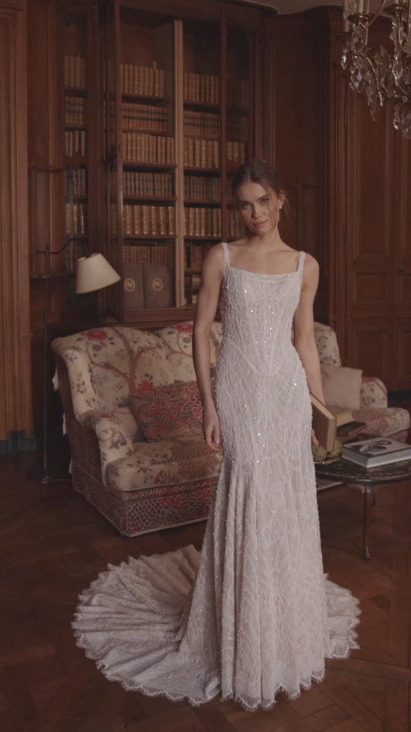 Video of the Tissaia wedding dress in motion – mermaid silhouette with a modern square neckline and low scoop back.
